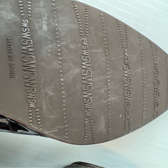 Stuart Weitzman pointy toe crocodile embossed patent leather flats with bow 5.5 - Picture 8 of 9